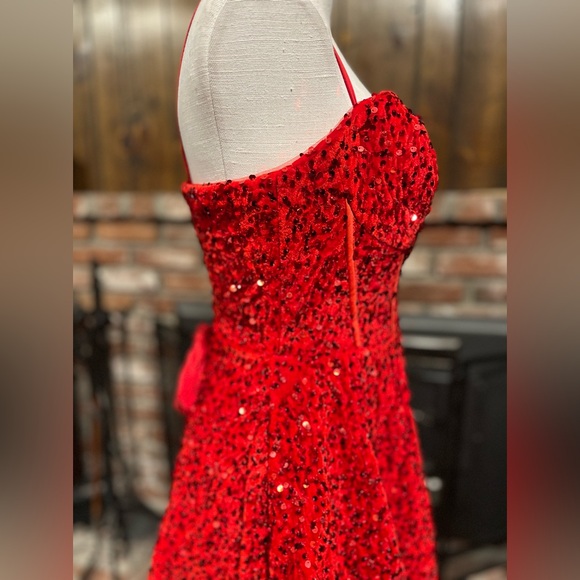 Red velvet sequin dress - Picture 5 of 7